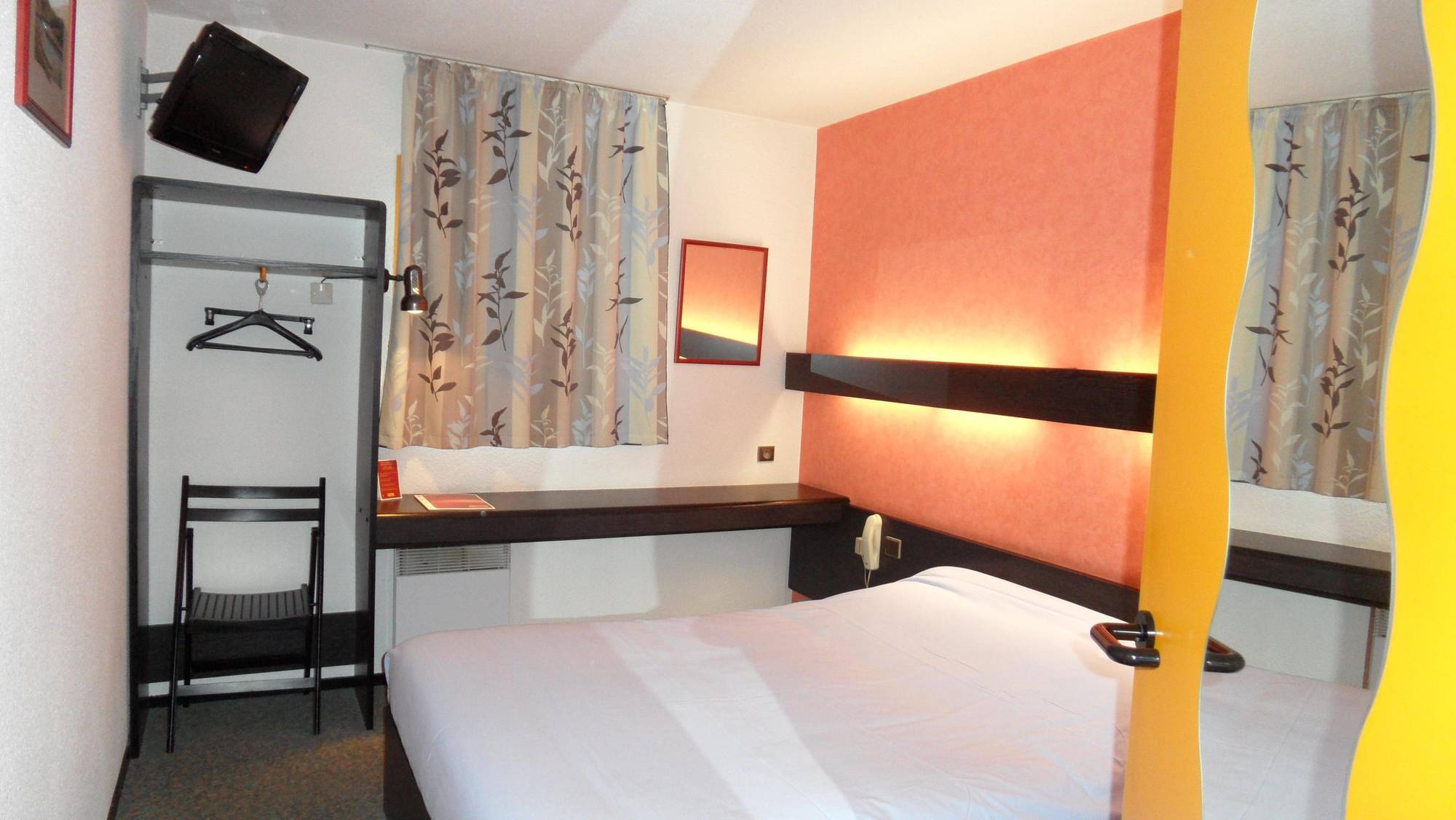 Campanile Bourges Nord - Saint-Doulchard Hotel Kültér fotó